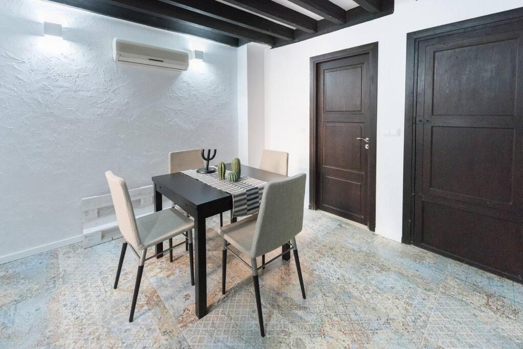 Apartamento Loft En El Corazon De Palma Cerca De La Catedral Exterior foto